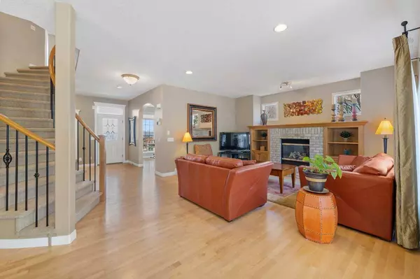 28 Arbour Vista WAY NW, Calgary, AB T3G 4R1