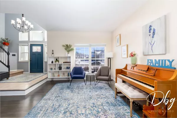 2656 N Orchard LN, Round Lake Beach, IL 60073