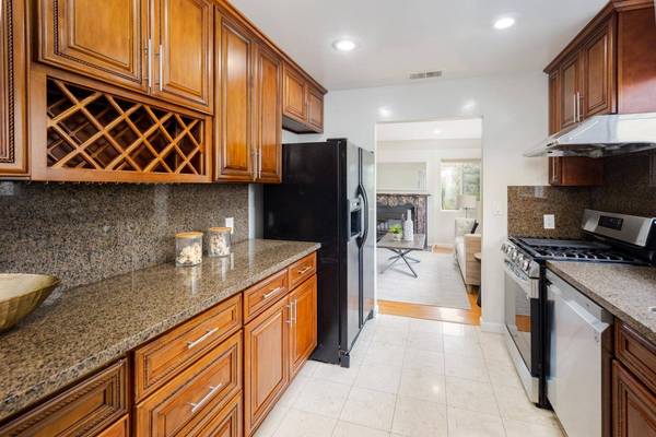 860 Baden AVE, South San Francisco, CA 94080