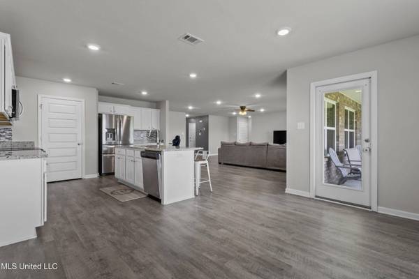 15213 Cypress Way, Biloxi, MS 39532