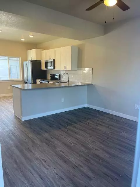 820 Grant Street #E, Wray, CO 80758