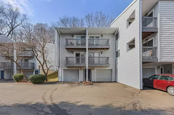 16 Rockmeadow Road #APT H, Norwalk, CT 06850