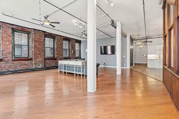 46-52 Washington St #201, Haverhill, MA 01832