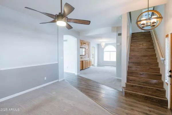 1249 W SEASCAPE Drive, Gilbert, AZ 85233