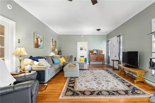 14 Abbeville ST, Due West, SC 29639