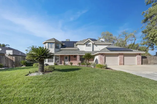 5314 W Cambridge Avenue, Visalia, CA 93277