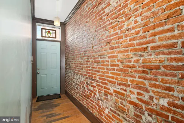 218 CARPENTER ST, Philadelphia, PA 19147