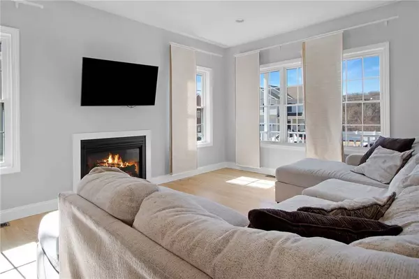 392 Louise ST, Woonsocket, RI 02895