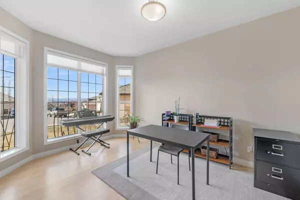 28 Arbour Vista WAY NW, Calgary, AB T3G 4R1