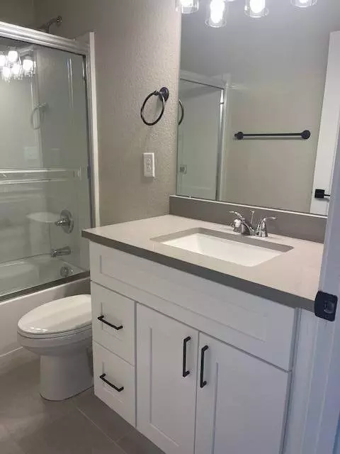 820 Grant Street #E, Wray, CO 80758