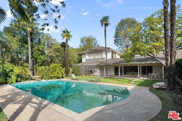 609 Mountain Dr, Beverly Hills, CA 90210