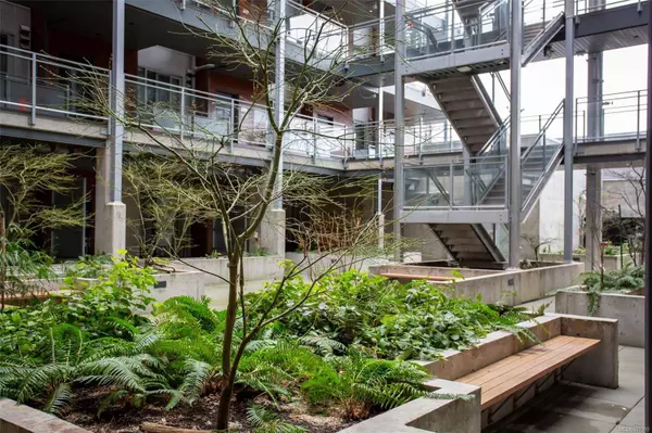 91 Chapel St #302, Nanaimo, BC V9R 0J3