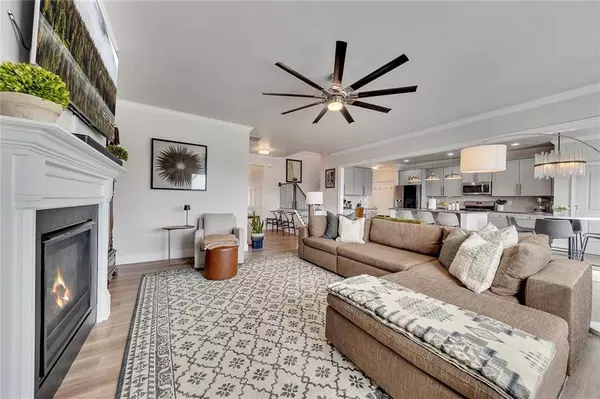 213 Augusta WALK, Canton, GA 30114