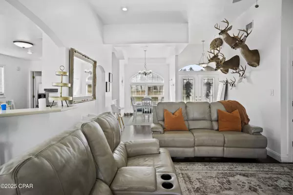 11488 NW Summers RD, Bristol, FL 32321