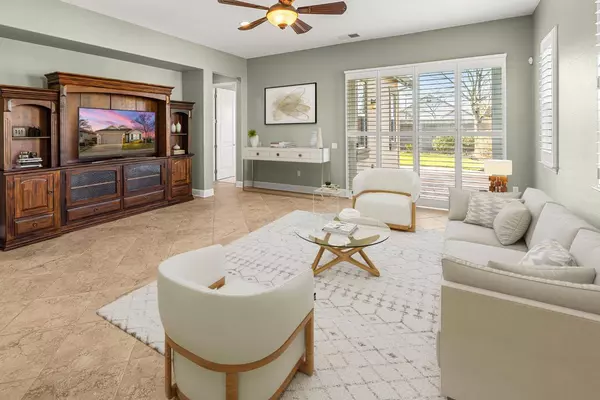 2000 Penstone LOOP, Roseville, CA 95747