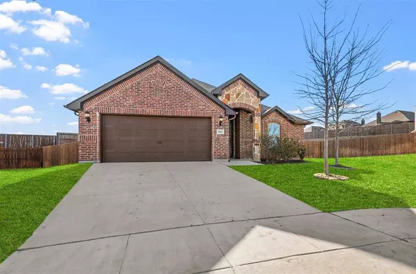 2117 Hill Crest Court, Weatherford, TX 76086