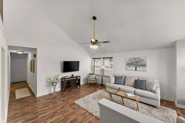 715 Wesley RD, Kouts, IN 46347