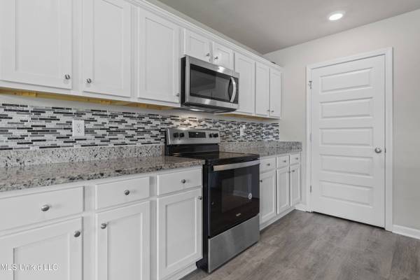 15213 Cypress Way, Biloxi, MS 39532