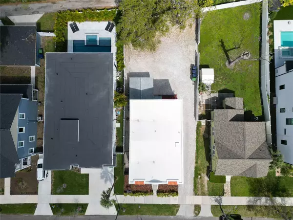 2711 N RIDGEWOOD AVE, Tampa, FL 33602