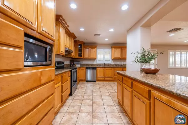 1922 Paula Ln, Holtville, CA 92250