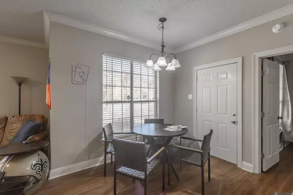 4464 Highland Rd ##203, Baton Rouge, LA 70808