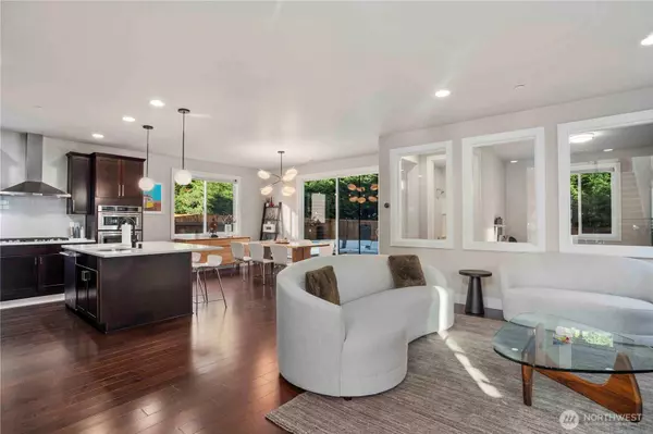 10142 134th PL NE, Kirkland, WA 98033