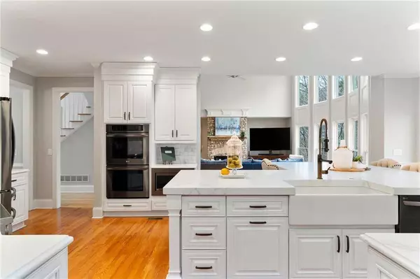 118 Fairway Overlook DR, Acworth, GA 30101