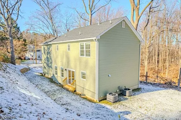 1 Olive St, Netcong Boro, NJ 07857