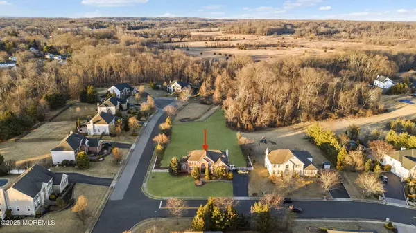 5 Lowery Lane, Marlboro, NJ 07746