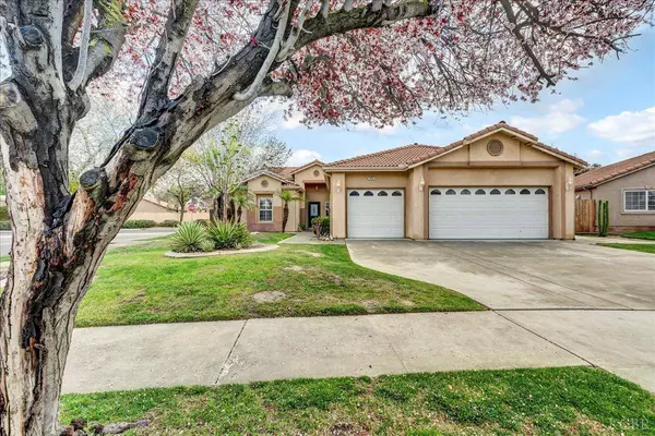 940 Par Avenue, Lemoore, CA 93245