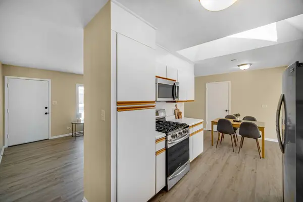 5516 La Palm Drive, Oak Forest, IL 60452