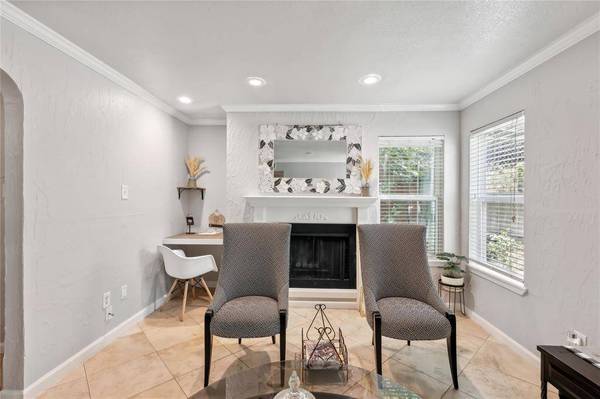 2201 Park Hill Drive, Fort Worth, TX 76110