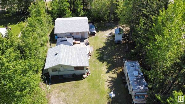 2 4418 HWY 633, Rural Lac Ste. Anne County, AB T0E 0L0
