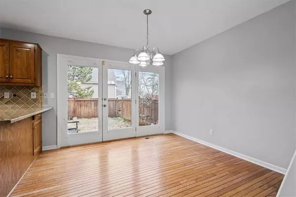 12525 Broadmoor ST, Overland Park, KS 66209