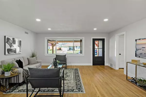 629 Ridgedale Drive, Richardson, TX 75080