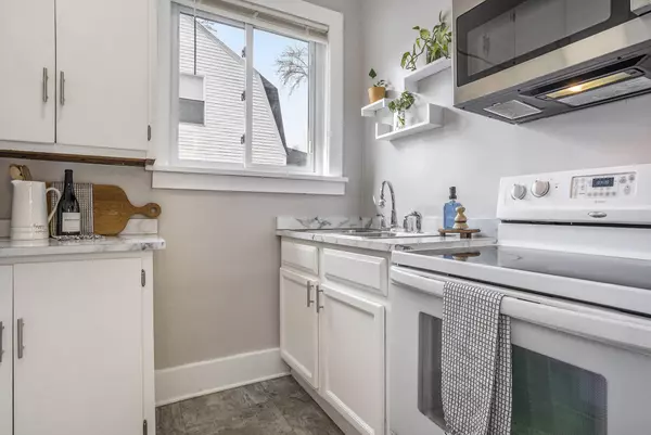 1848 Oak Avenue, North Muskegon, MI 49445