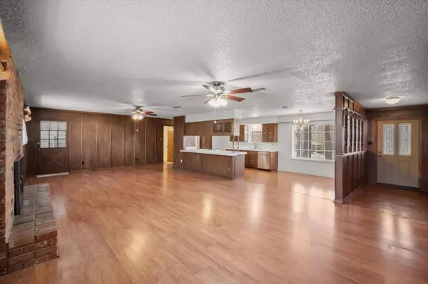 510 Edgehill Road, Joshua, TX 76058