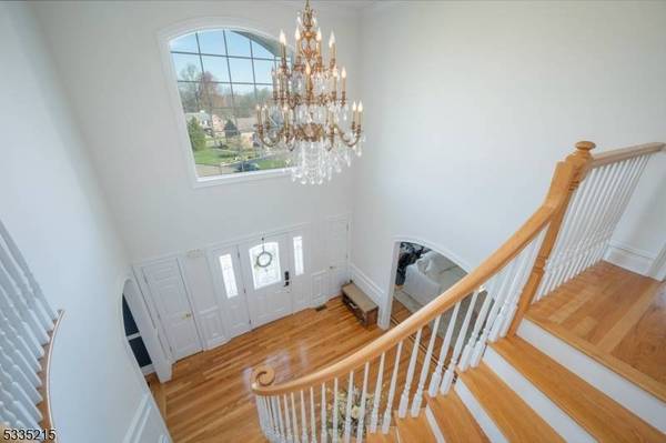 6 Baldwin Ct, Fairfield Twp., NJ 07004