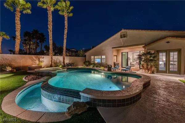 2824 Soaring Peak Avenue, Henderson, NV 89052