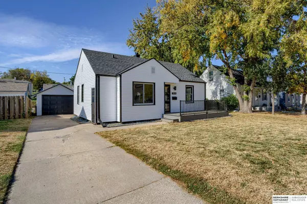 1944 S 48 Street, Omaha, NE 68106