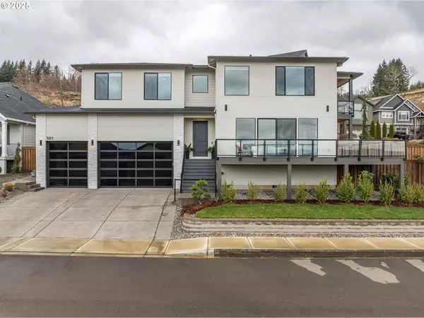 561 N STONEGATE DR, Washougal, WA 98671