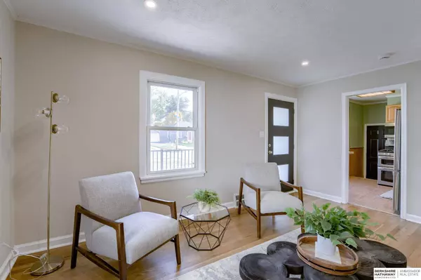 1944 S 48 Street, Omaha, NE 68106