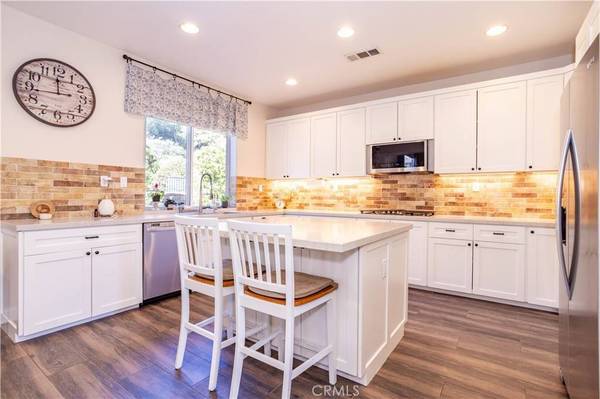 25619 Walker PL, Stevenson Ranch, CA 91381