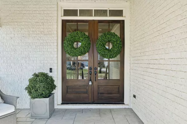 2254B Castleman Dr, Nashville, TN 37215