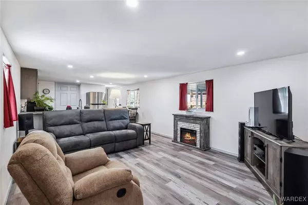 3186 E Lass AVE, Kingman, AZ 86409