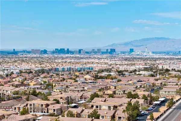 2824 Soaring Peak Avenue, Henderson, NV 89052