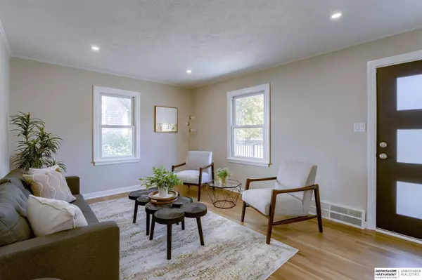 1944 S 48 Street, Omaha, NE 68106