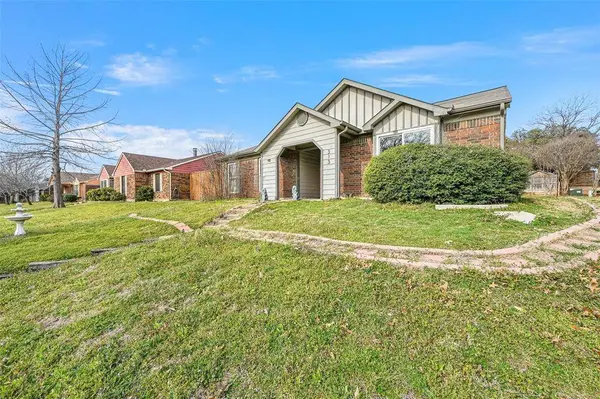 313 S Macarthur Boulevard, Coppell, TX 75019