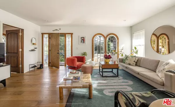 1647 Waterloo St, Los Angeles, CA 90026