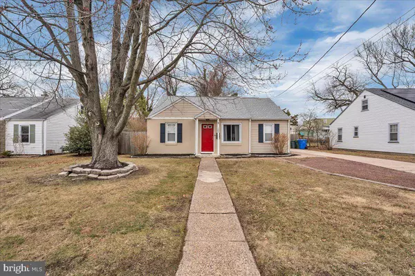 105 BURNT MILL RD, Cherry Hill, NJ 08003